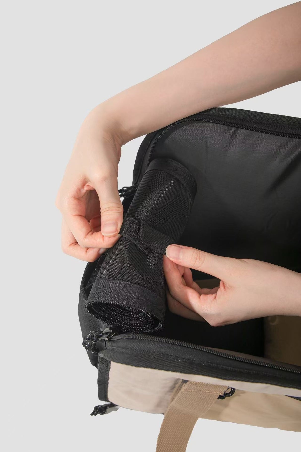 Pet Carrier - Creamy Latte Nylon Bag (for pets up to 9kg)